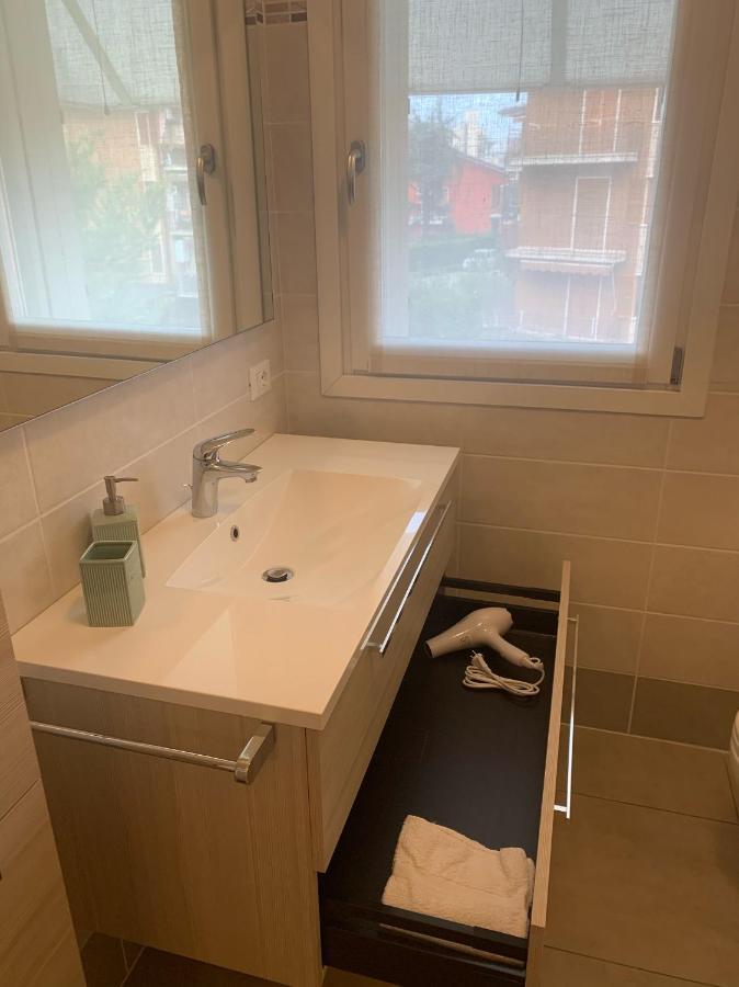 Le Noir Appartment Peschiera del Garda Buitenkant foto