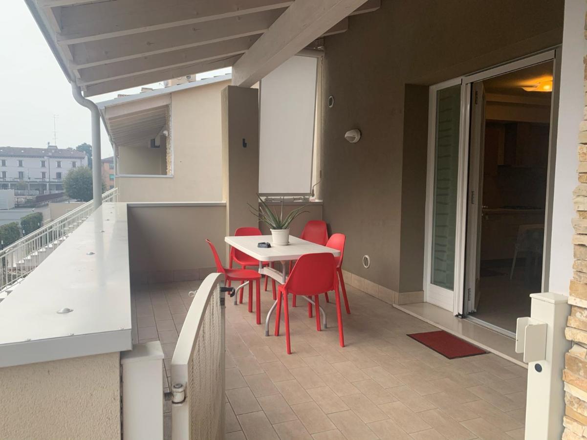 Le Noir Appartment Peschiera del Garda Buitenkant foto