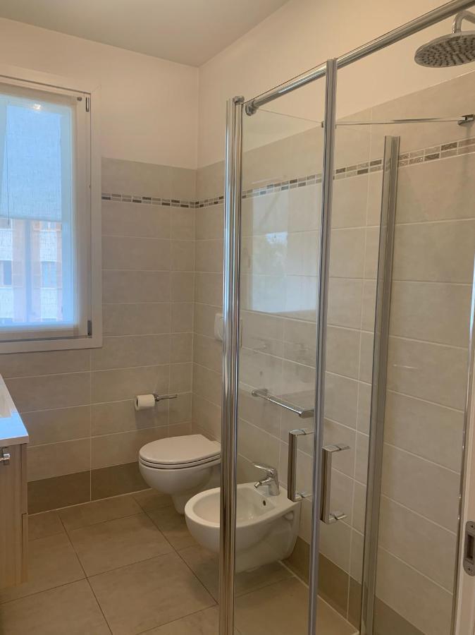 Le Noir Appartment Peschiera del Garda Buitenkant foto