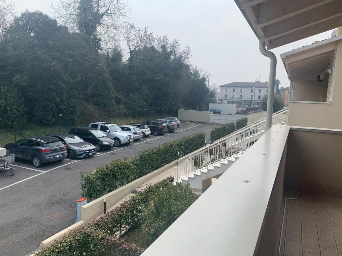 Le Noir Appartment Peschiera del Garda Buitenkant foto